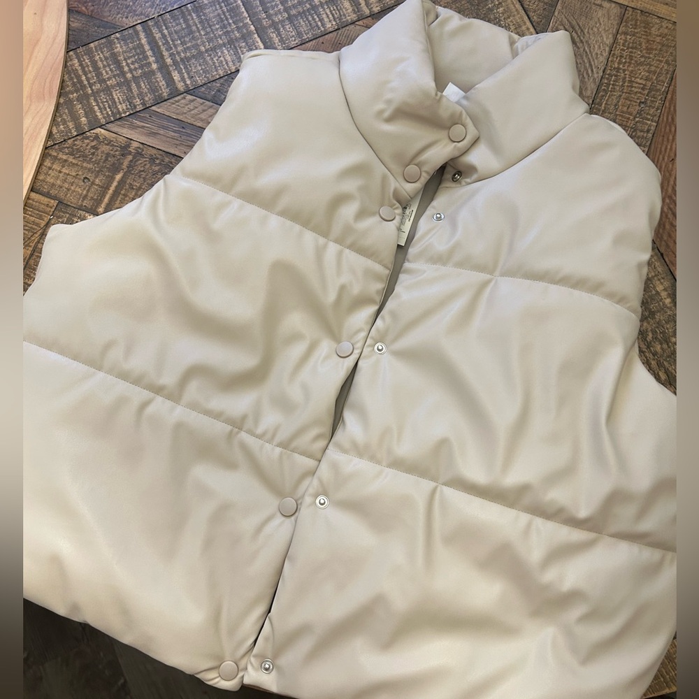 No Boundaries Beige Puffer Vest